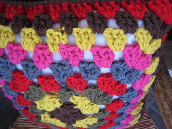 cojín de crochet hecho a mano