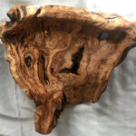 Bandeja o centro de mesa hecha artesanalmente en madera de olivo